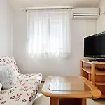 By The Sea - 19367 Apartment