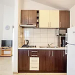 Apartment By The Sea - 19367