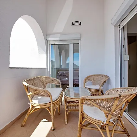 By The Sea - 19367 * 로고즈니차