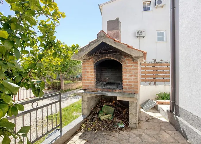 By The Sea - 19367 Daire *