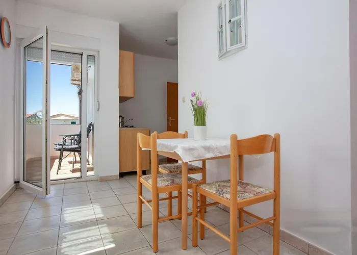 By The Sea - 19367 Daire *